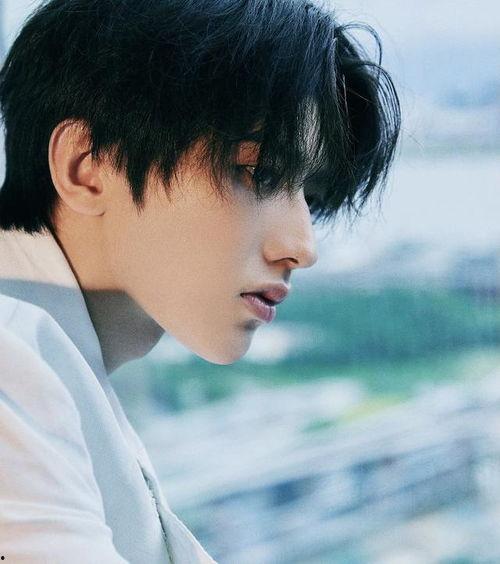 爆料娱乐圈蔡徐坤,揭秘明星背后的故事 第2张 爆料娱乐圈蔡徐坤,揭秘明星背后的故事 第2张